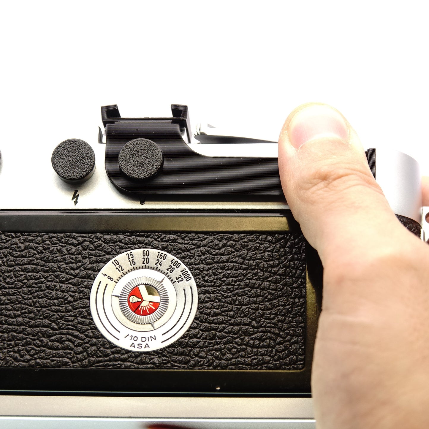 Thumb rest with accessory shoe for Leica M3 & M6 & Leica MP