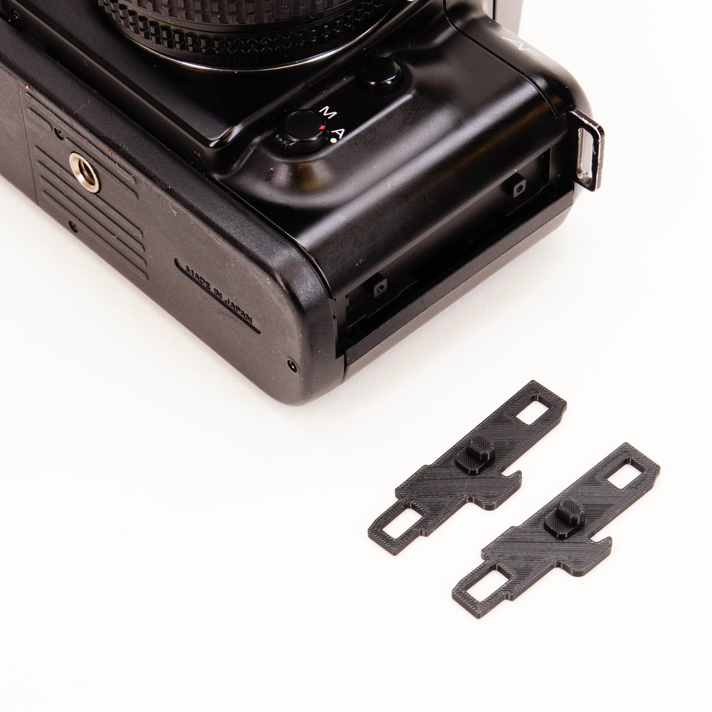 Battery cover hook for Nikon F-401, N4004, F-501 & N2020 (set of 2)