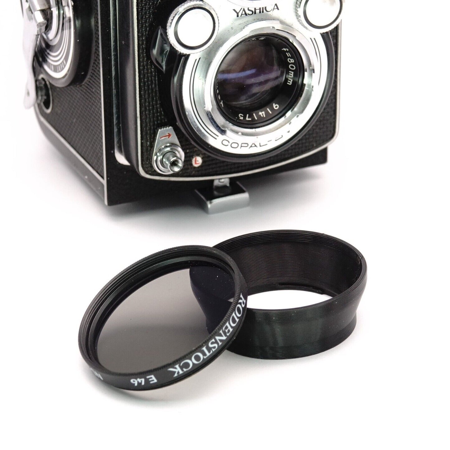 Lens hood Bay I & filter adapter for Yashica Mat 124G, Rolleiflex T