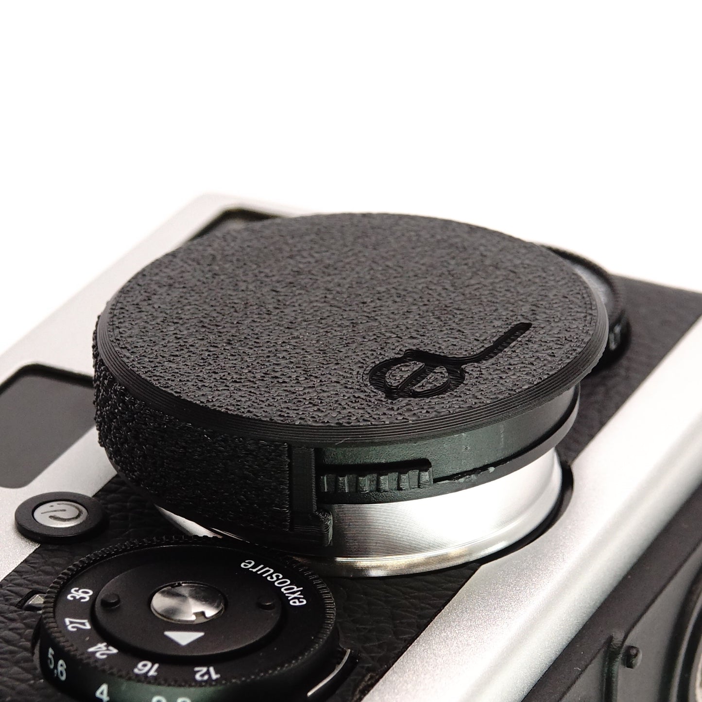 Accessori (copriobiettivo, adattatore, paraluce, custodia) per Rollei 35 AF