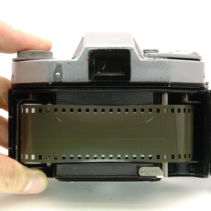 Film spool (green) for Exakta Exa I, II & 500